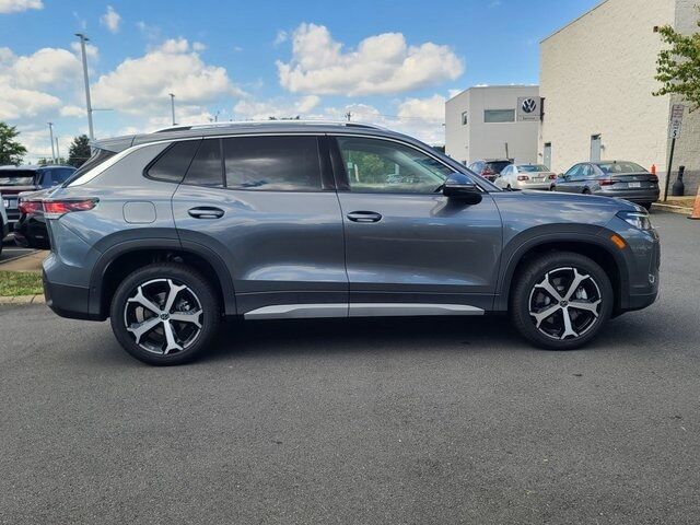 2025 Volkswagen Tiguan 2.0T SE Springfield VA