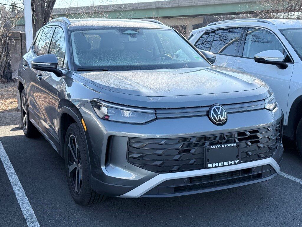 2025 Volkswagen Tiguan 2.0T SE