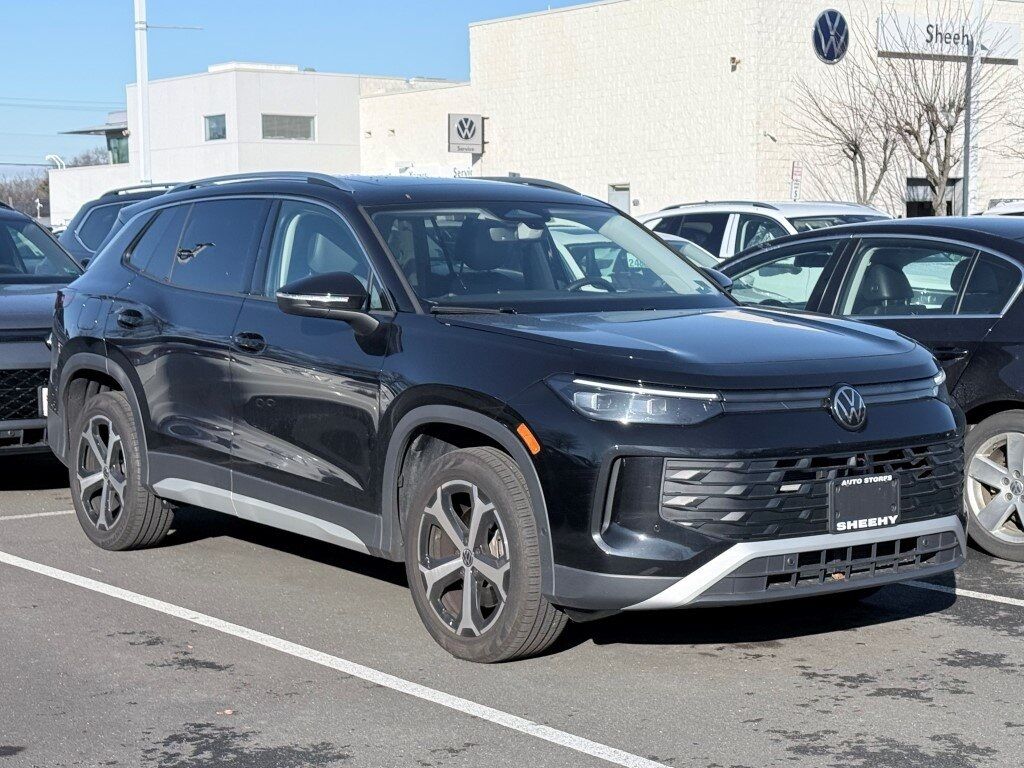 2025 Volkswagen Tiguan 2.0T SE