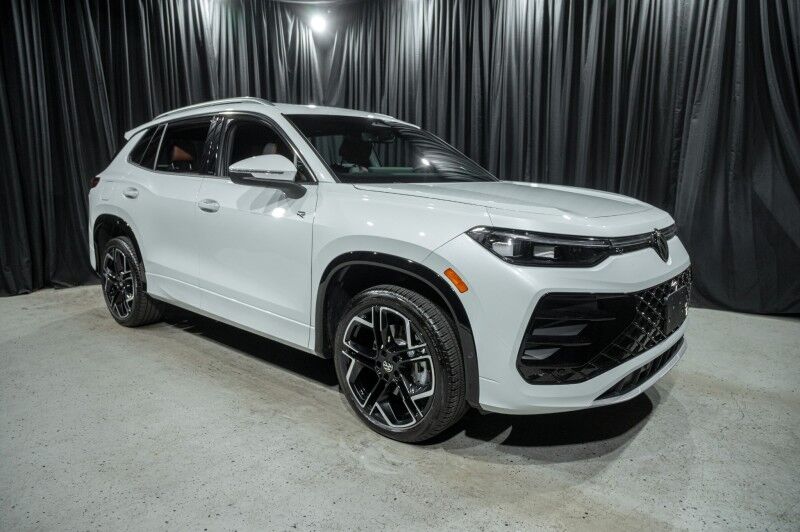 2025 Volkswagen Tiguan 2.0T SEL R-Line 4MOTION SUV