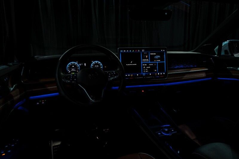 2025 Volkswagen Tiguan 2.0T SEL R-Line 4MOTION SUV Peoria AZ