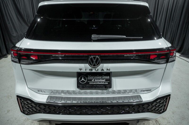 2025 Volkswagen Tiguan 2.0T SEL R-Line 4MOTION SUV Peoria AZ