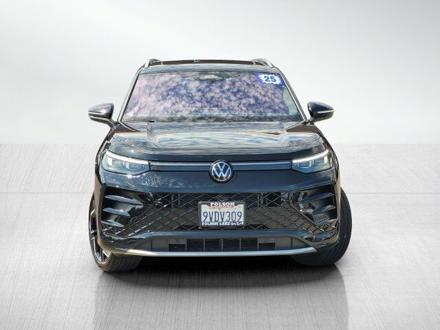 2025 Volkswagen Tiguan 2.0T SEL R-Line
