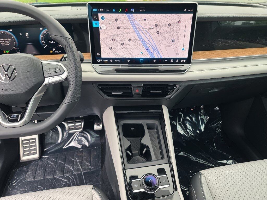 2025 Volkswagen Tiguan 2.0T SEL R-Line Springfield VA