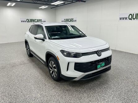 Volkswagen Tiguan S 2025