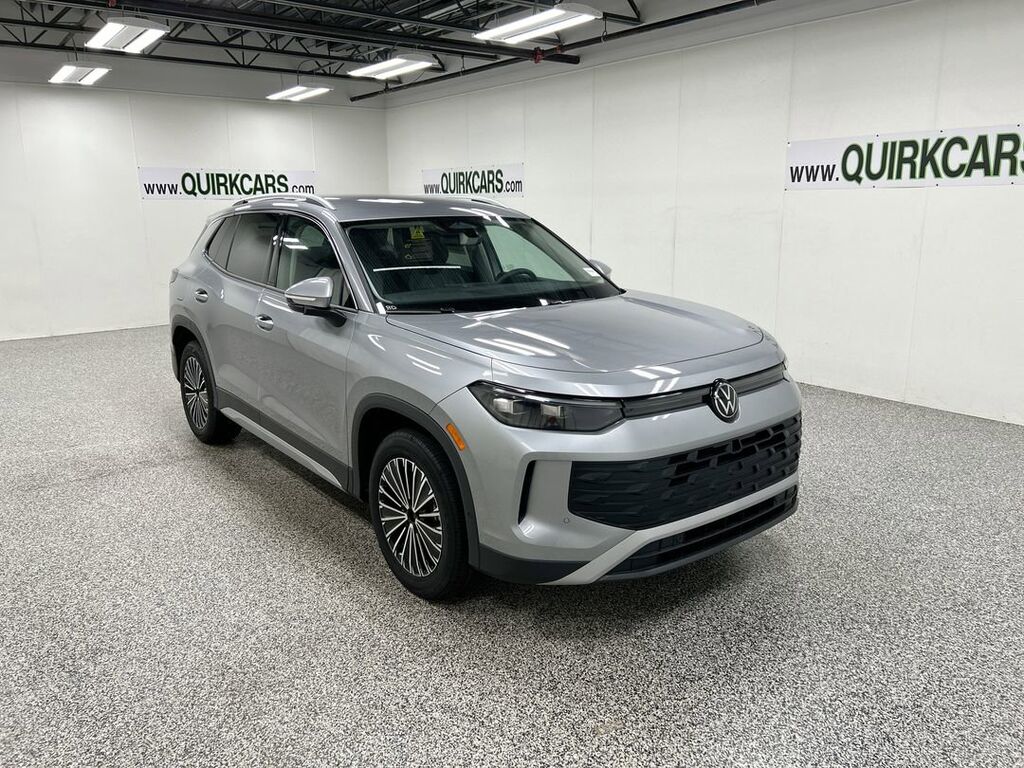2025 Volkswagen Tiguan S Oshkosh WI