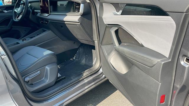2025 Volkswagen Tiguan SE Corona CA