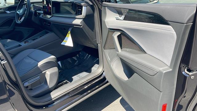 2025 Volkswagen Tiguan SE Corona CA