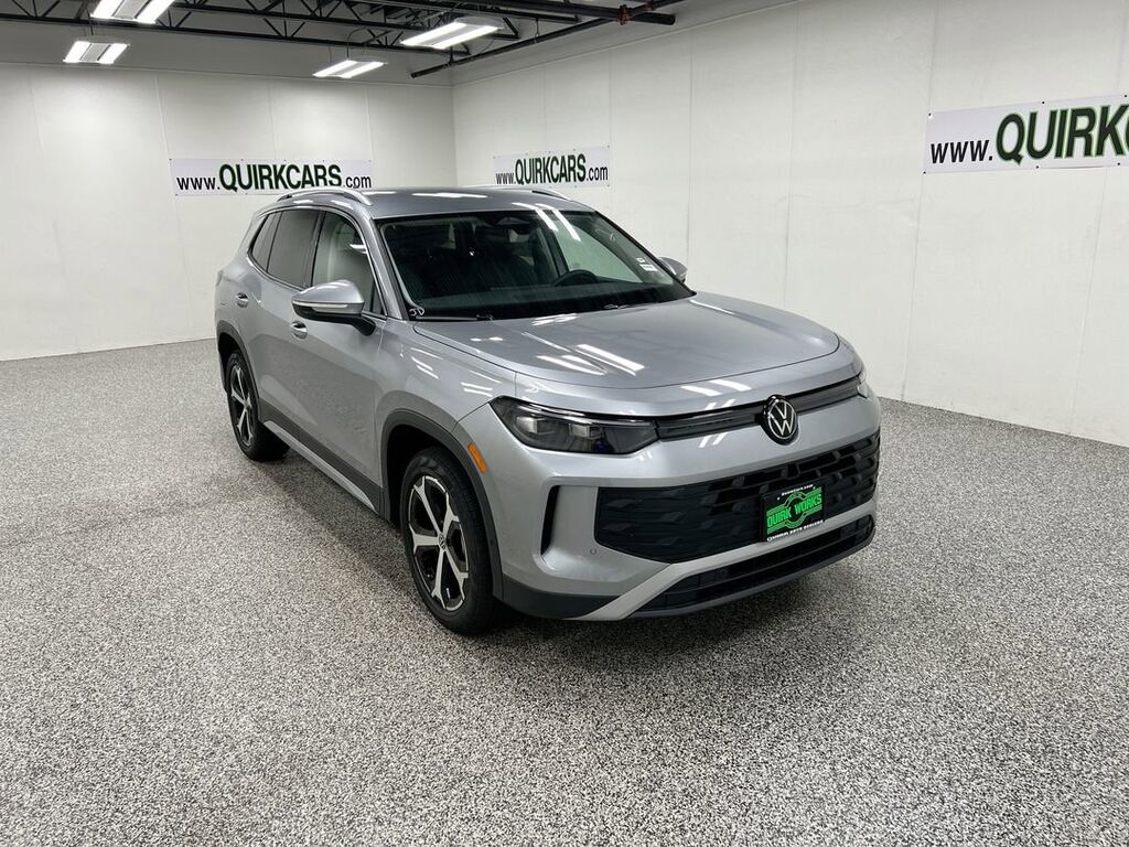 2025 Volkswagen Tiguan SE Oshkosh WI