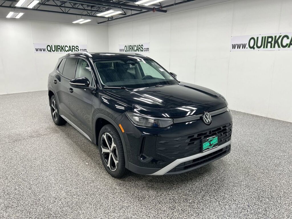 2025 Volkswagen Tiguan SE Oshkosh WI