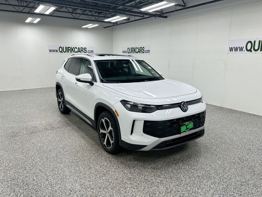 2025 Volkswagen Tiguan SE Oshkosh WI
