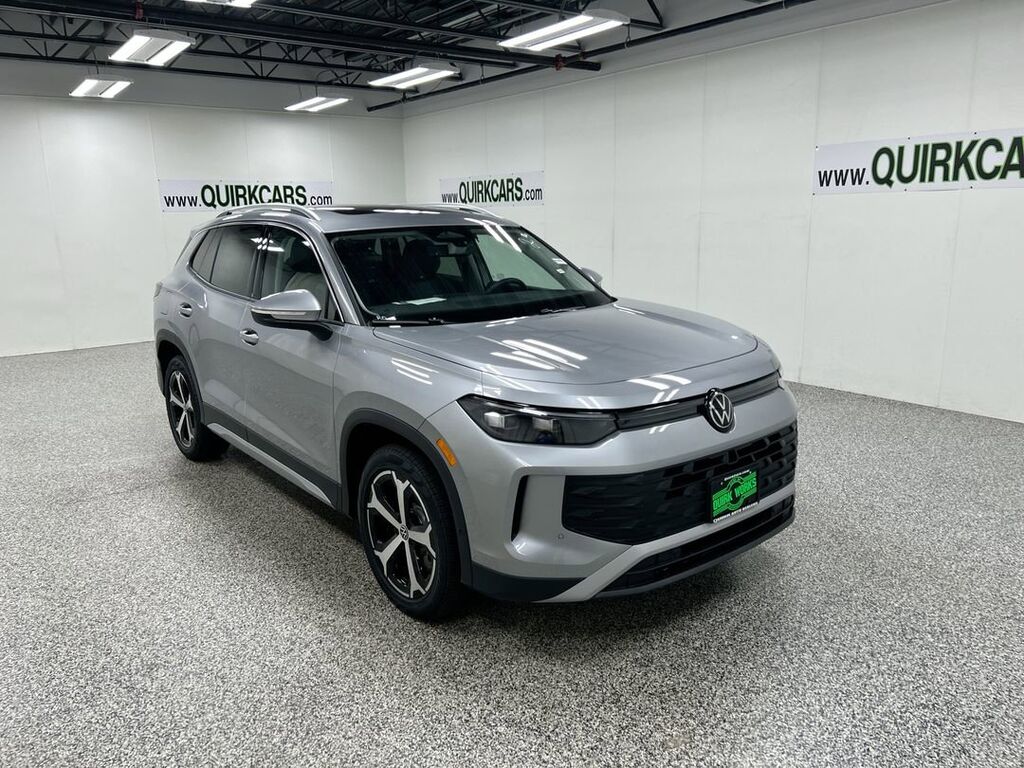 2025 Volkswagen Tiguan SE Oshkosh WI