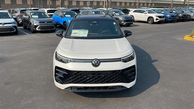 2025 Volkswagen Tiguan SE R-Line Black 4Motion Corona CA