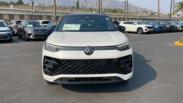 2025 Volkswagen Tiguan SE R-Line Black 4Motion Corona CA