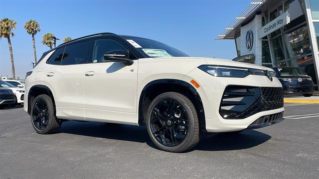 2025 Volkswagen Tiguan SE R-Line Black 4Motion Corona CA