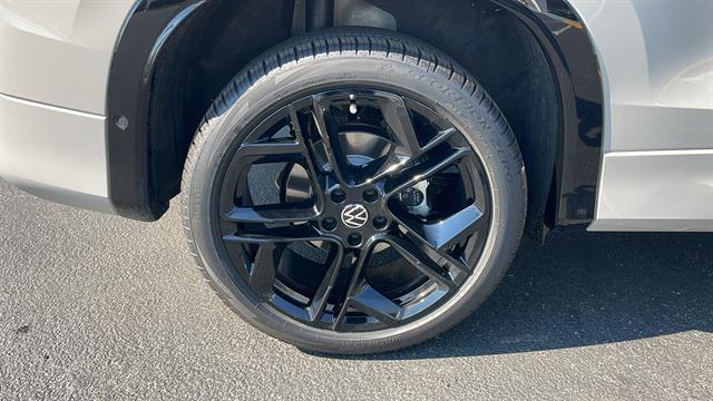 2025 Volkswagen Tiguan SE R-Line Black 4Motion Corona CA