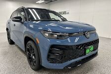 2025 Volkswagen Tiguan SE R-Line Black