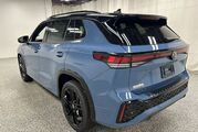 2025 Volkswagen Tiguan SE R-Line Black Oshkosh WI