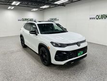 Volkswagen Tiguan SE R-Line Black Oshkosh WI
