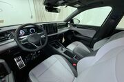 2025 Volkswagen Tiguan SE R-Line Black Oshkosh WI