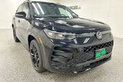 2025 Volkswagen Tiguan SE R-Line Black Oshkosh WI