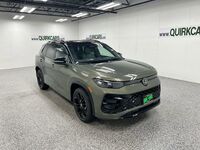 2025 Volkswagen Tiguan SE R-Line Black