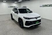 2025 Volkswagen Tiguan SE R-Line Black Oshkosh WI