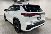 2025 Volkswagen Tiguan SE R-Line Black Oshkosh WI