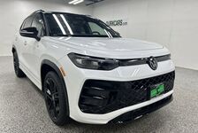 2025 Volkswagen Tiguan SE R-Line Black