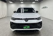 2025 Volkswagen Tiguan SE R-Line Black Oshkosh WI