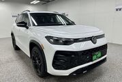 2025 Volkswagen Tiguan SE R-Line Black Oshkosh WI
