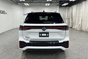 2025 Volkswagen Tiguan SE R-Line Black Oshkosh WI