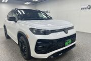2025 Volkswagen Tiguan SE R-Line Black Oshkosh WI
