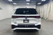 2025 Volkswagen Tiguan SE R-Line Black Oshkosh WI