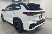 2025 Volkswagen Tiguan SE R-Line Black Oshkosh WI