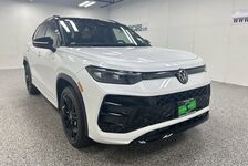 2025 Volkswagen Tiguan SE R-Line Black