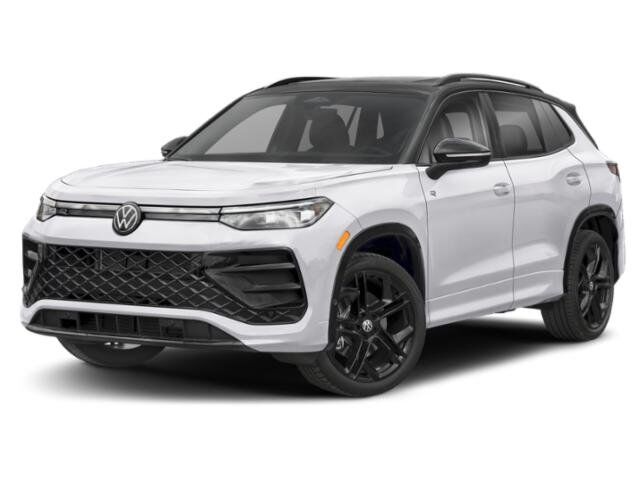 2025 Volkswagen Tiguan SE R-Line Black Oshkosh WI