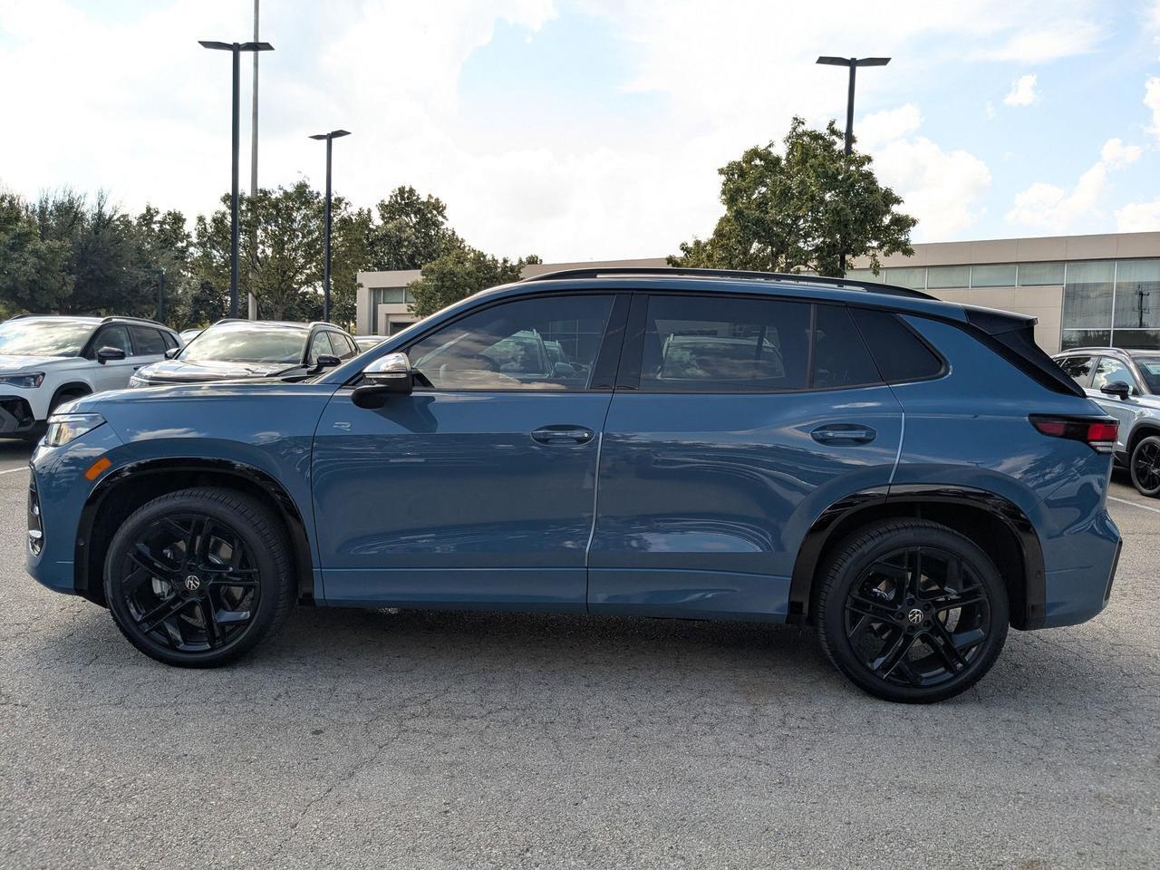 2025 Volkswagen Tiguan SE R-Line Black San Antonio TX
