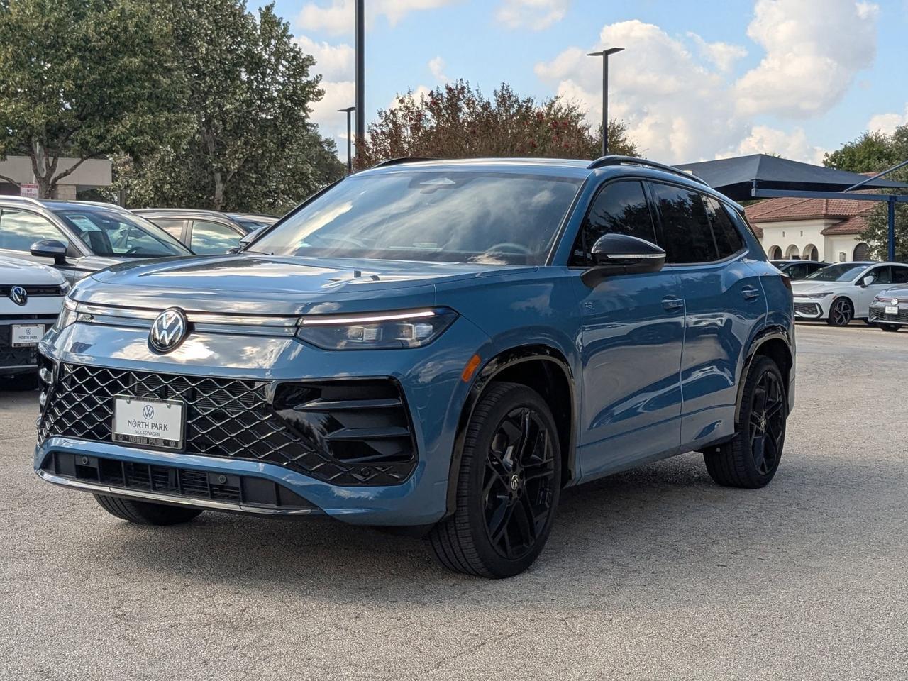 2025 Volkswagen Tiguan SE R-Line Black San Antonio TX