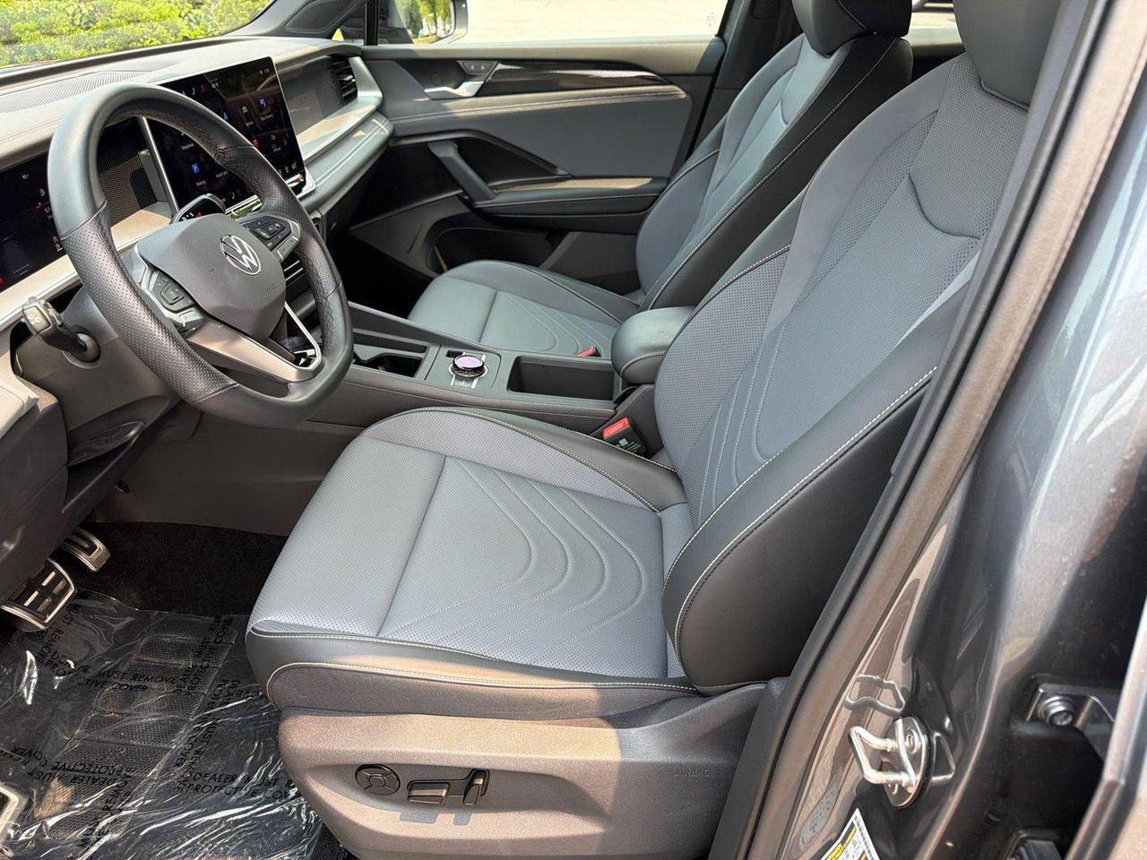 2025 Volkswagen Tiguan SE R-Line Black Hagerstown MD