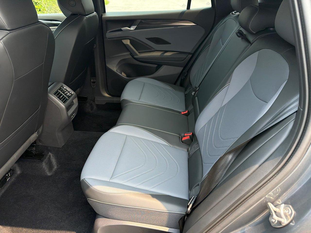2025 Volkswagen Tiguan SE R-Line Black Hagerstown MD