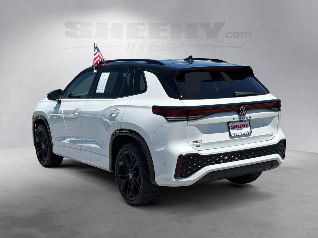 2025 Volkswagen Tiguan SE R-Line Black Hagerstown MD