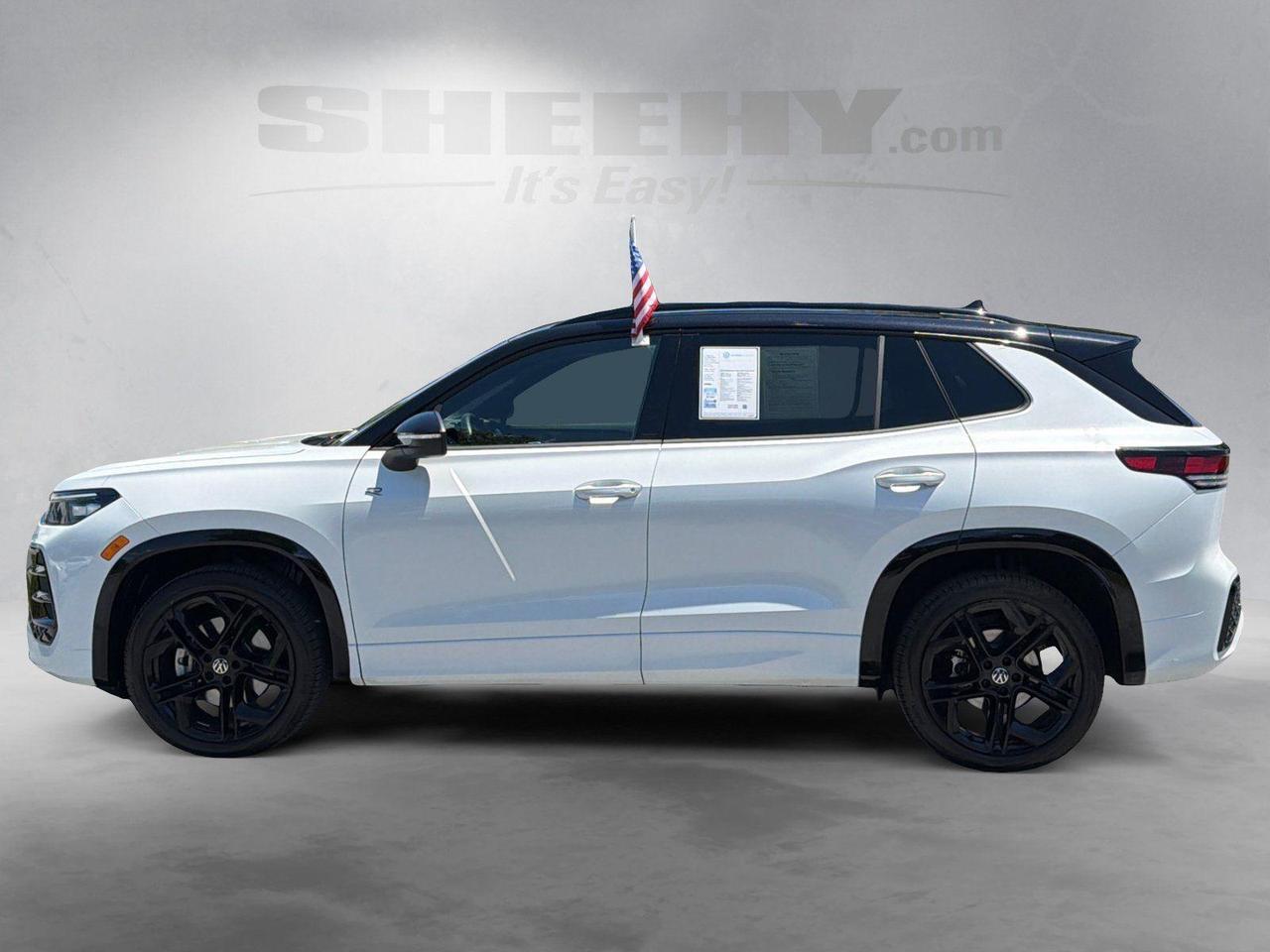 2025 Volkswagen Tiguan SE R-Line Black Hagerstown MD