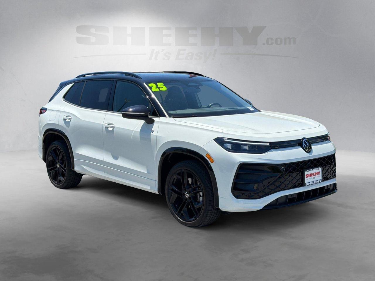 2025 Volkswagen Tiguan SE R-Line Black Hagerstown MD