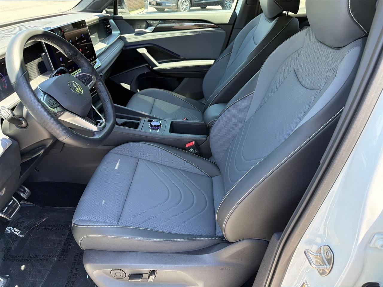 2025 Volkswagen Tiguan SE R-Line Black Hagerstown MD