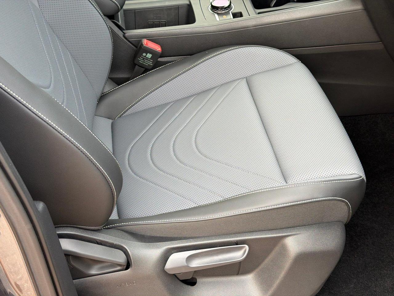 2025 Volkswagen Tiguan SE R-Line Black Hagerstown MD