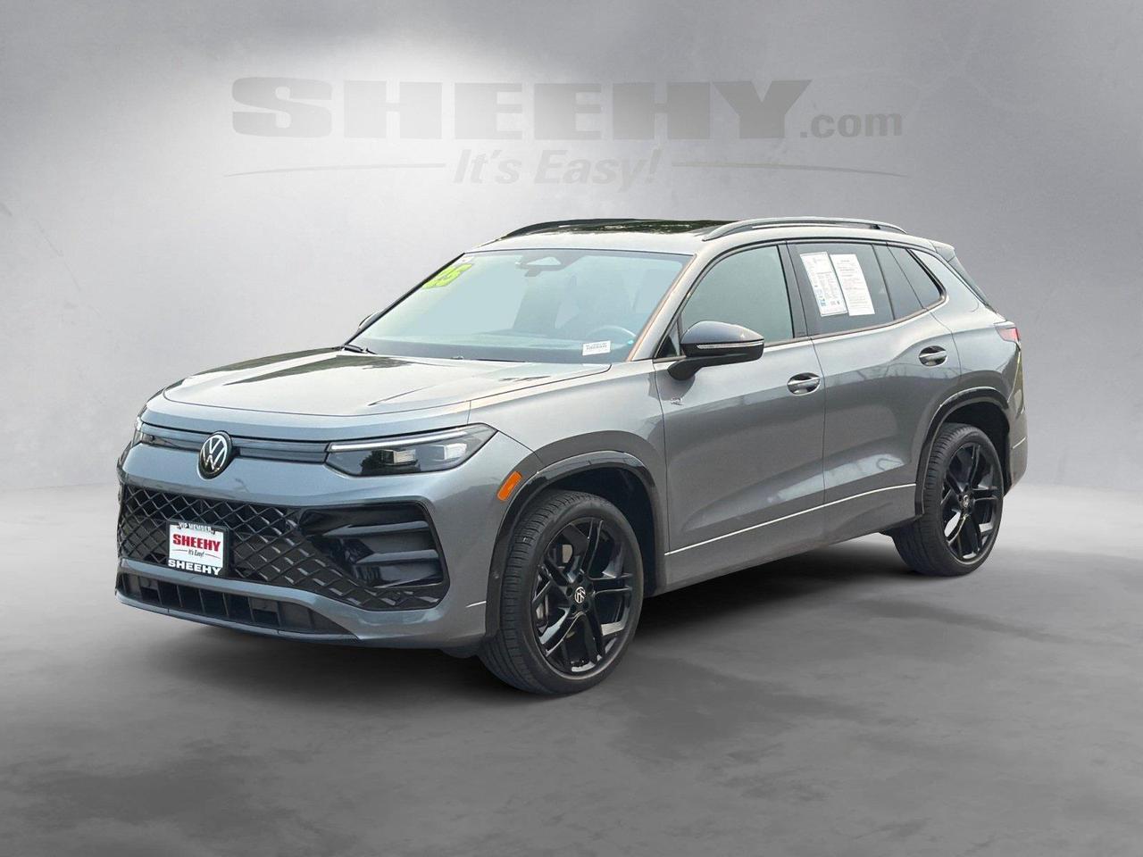 2025 Volkswagen Tiguan SE R-Line Black Hagerstown MD