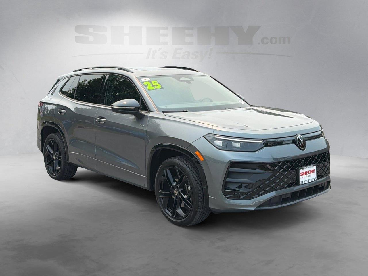 2025 Volkswagen Tiguan SE R-Line Black Hagerstown MD