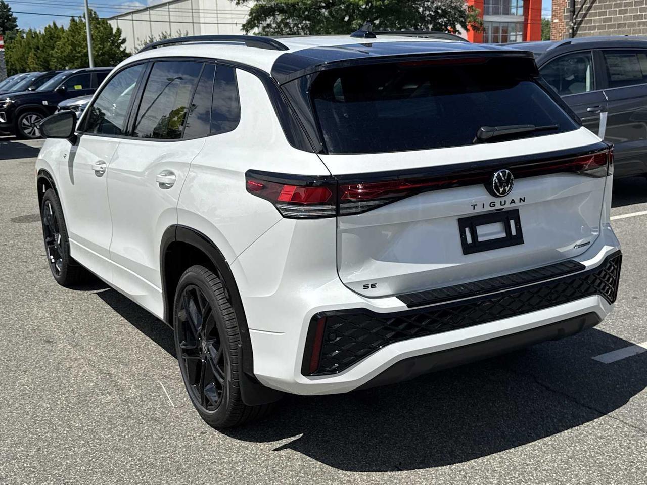 2025 Volkswagen Tiguan SE R-Line Black Medford MA