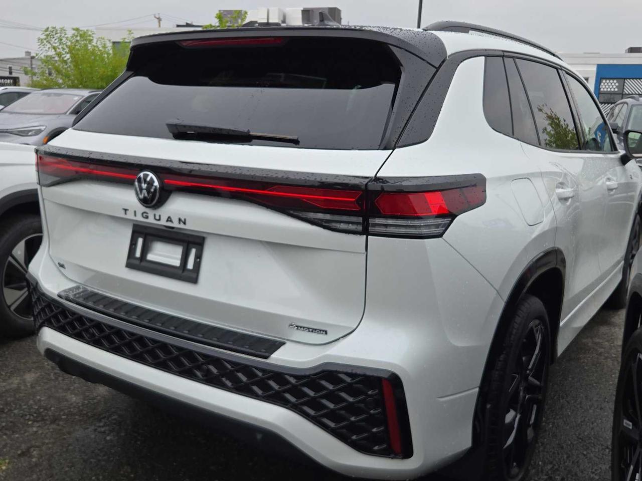 2025 Volkswagen Tiguan SE R-Line Black Medford MA